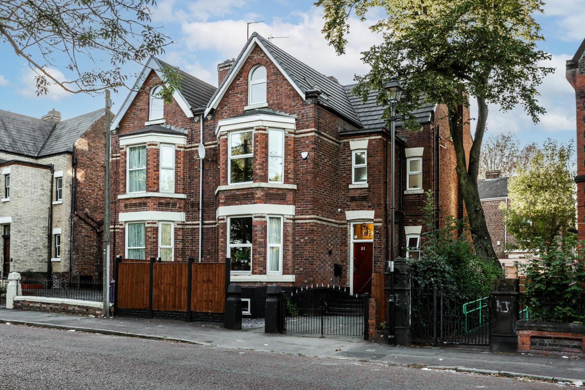 Grand Victorian Villa 6 - En-Suites, Hot Tub, Cinema Room, Private Parking & Park View Liverpool Eksteriør bilde