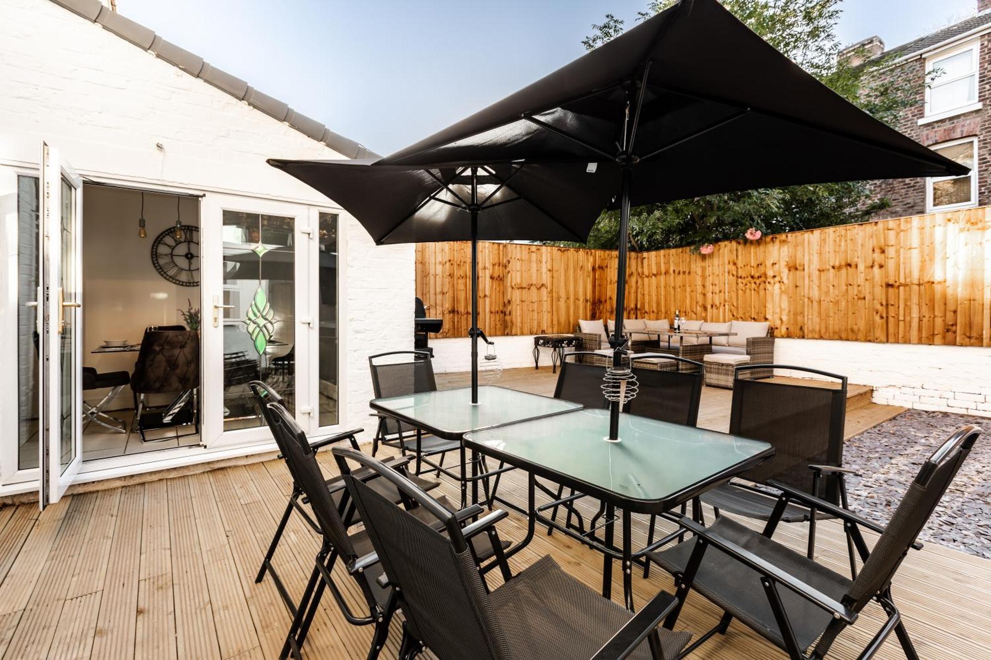 Grand Victorian Villa 6 - En-Suites, Hot Tub, Cinema Room, Private Parking & Park View Liverpool Eksteriør bilde
