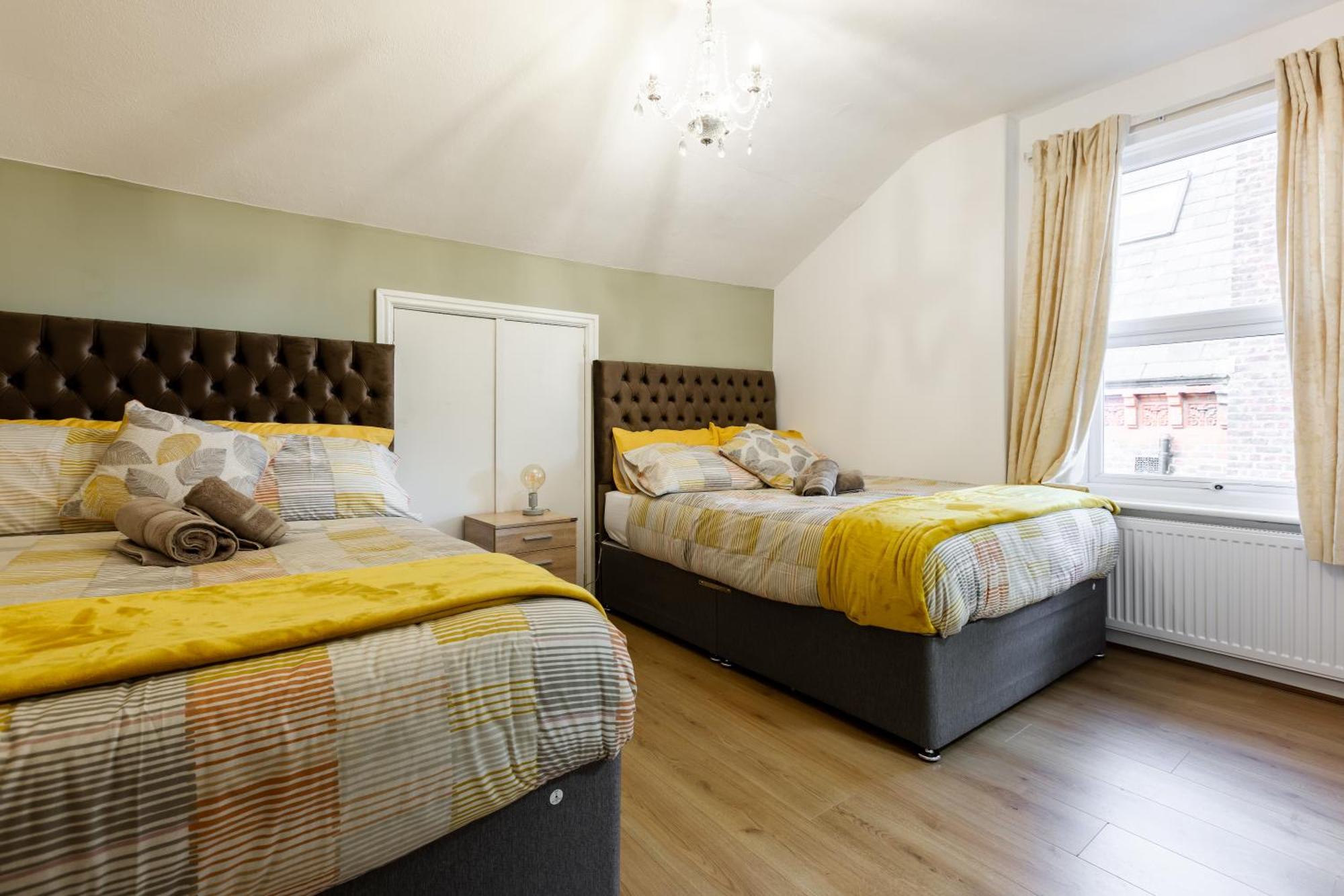 Grand Victorian Villa 6 - En-Suites, Hot Tub, Cinema Room, Private Parking & Park View Liverpool Eksteriør bilde