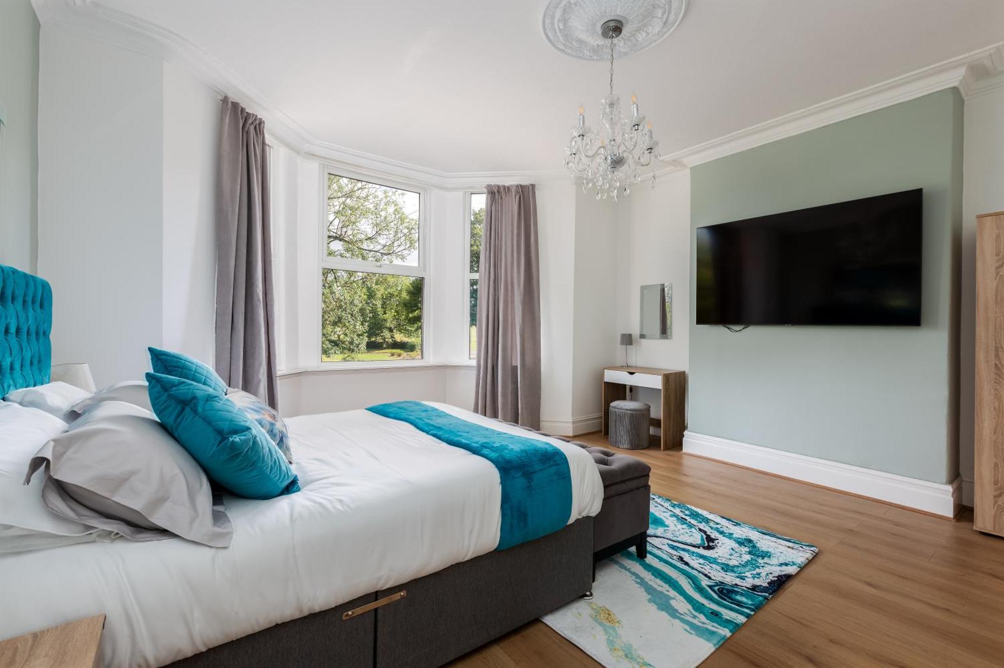 Grand Victorian Villa 6 - En-Suites, Hot Tub, Cinema Room, Private Parking & Park View Liverpool Eksteriør bilde